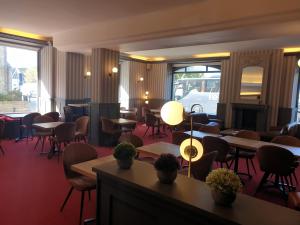 Posezení v ubytování Grand Hôtel Bénodet Abbatiale Riviera Bretonne