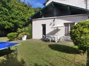 Κήπος έξω από το iguski