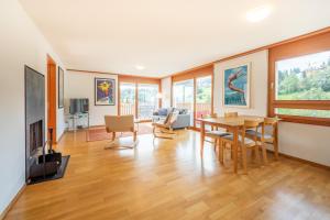 TV a/nebo společenská místnost v ubytování LAAX Homes - Casa Miro Nr 6
