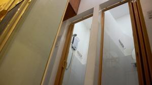 Koupelna v ubytování Shejoje Poshtel Hostel