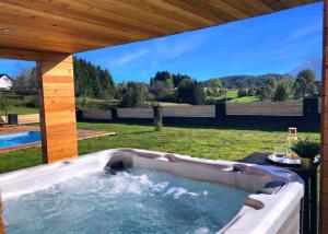 Bazén v ubytovaní Zoe Luxury House alebo v jeho blízkosti