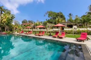 Bazén v ubytování Suara Air Luxury Villa Ubud nebo v jeho okolí