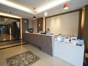 The lobby or reception area at Kailan Hotel