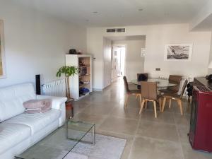 Posezení v ubytování luxury aparment in Torrequebrada Benalmadena