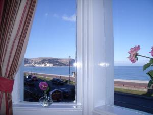 Photo de la galerie de l'établissement Britannia Guest House, à Llandudno