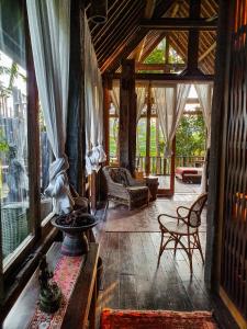 Stone House的休息区