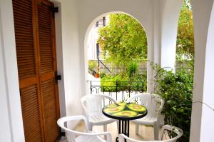 Gallery image of Kostas' Garden in Roda