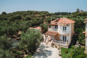 Gallery image of Villa Rosa 3 Bedroom with Sea View in Tragaki