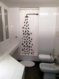 Baðherbergi á Carlos BCS2 - Sanremo Center Suite -