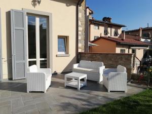 A seating area at Casa di Pietro Aretino, Arezzo Centro Storico 4-8 letti