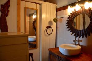Koupelna v ubytování Studio Bwa Banbou dans Villa Fleurs des Iles