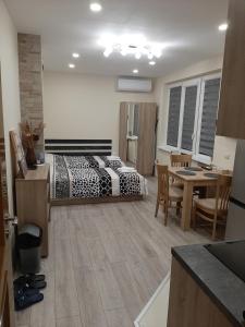 Postel nebo postele na pokoji v ubytování Apartment RELAX
