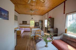 A seating area at Vacation Home Selo Boykovets