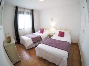 San Pedro, Marbella, Guadavillas Beach Resort. 5 Bed 5 Bath ...
