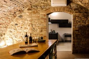 Una cocina o cocineta en The Tower's Garden
