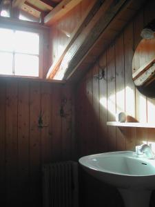 Cherz Romantic House tesisinde bir banyo