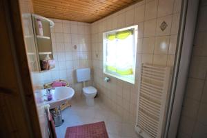 Kúpeľňa v ubytovaní Ferienhaus Kühlwein