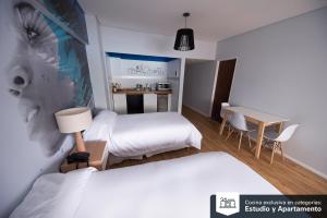 Un pat sau paturi într-o cameră la Alquileres Temporarios by CLH Rentals