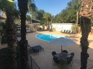 Gallery image of Carmel Inn and Suites Thibodaux in Thibodaux +17 photos