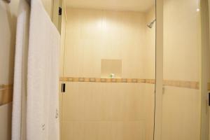 Et badeværelse på Hotel & Suites La Marquesa