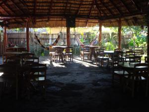 A restaurant or other place to eat at Hostal Rancho Sabor Isleño - Ometepe