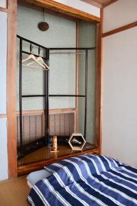 HIGASHIMACHI HOUSE 東町ハウス房間的床