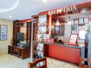 Vstupní hala nebo recepce v ubytování RedDoorz @ Caimito Drive Dampas