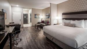 Postel nebo postele na pokoji v ubytování Best Western Plus Saint Peter