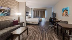 Postel nebo postele na pokoji v ubytování Best Western Plus Saint Peter