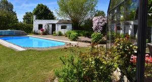 The swimming pool at or close to Lunkaberg Bed & Breakfast