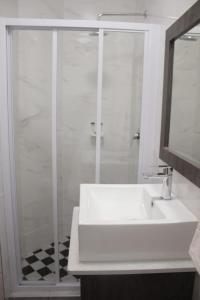 Ванная комната в Durban Suites at Oceanic