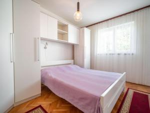 Posteľ alebo postele v izbe v ubytovaní Holiday Home Andrijana by Interhome
