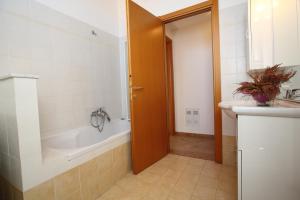 Et badeværelse på La casa al mare + 43 billeder