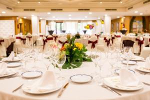 Restauracja lub miejsce do jedzenia w obiekcie Exe Getafe