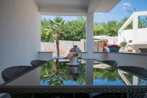 Patio alebo iná vonkajšia časť ubytovania Villa Natalija