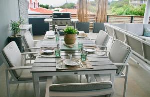 Area soggiorno di La Royal Penthouse Apartment Jan Thiel
