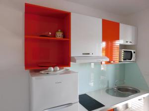 Kuchyňa alebo kuchynka v ubytovaní Villa Renata - Apartment Zeleni