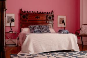 Łóżko lub łóżka w pokoju w obiekcie Casa de Santa Margarida