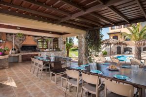 Majoituspaikan Iason Villas – Chania, Crete ravintola tai vastaava paikka