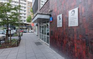 Budynek, w którym mieści się apartament