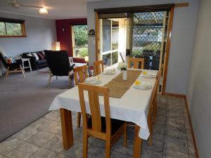 Χώρος καθιστικού στο Holiday home by the beach in St Helens +9 φωτογραφίες