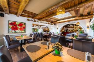 Posezení v ubytování CONTEL Hotel