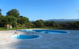 Πισίνα στο ή κοντά στο Cabañas Maleixas