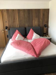 Ein Bett oder Betten in einem Zimmer der Unterkunft Pension Posthansl