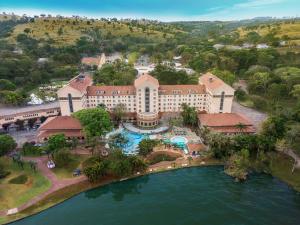 an aerial view of the disneyland resort at Grande Hotel Termas de Araxá in Araxá