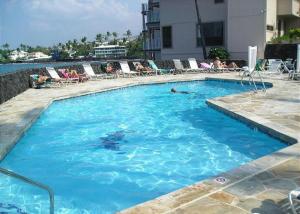 Kolam renang di atau dekat dengan Sea Village 2nd floor Direct Oceanfront unit with extensive upgrades