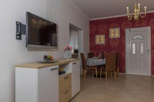 Kuchyňa alebo kuchynka v ubytovaní Villa Marija Apartments