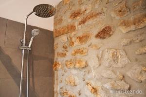 Koupelna v ubytování Apartamento Llerandi 1A - Céntrico y completamente reformado + 25 fotografií