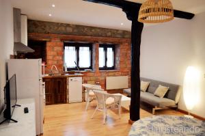 Kuchyň nebo kuchyňský kout v ubytování Apartamento Llerandi 1A - Céntrico y completamente reformado