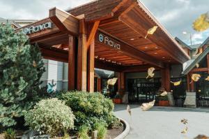 صورة لـ Aava Whistler Hotel في ويسلار